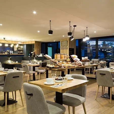 Domaine La Charpiniere, The Originals Collection Hotel Saint-Galmier