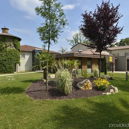 Domaine La Charpiniere, The Originals Collection 4* Saint-Galmier